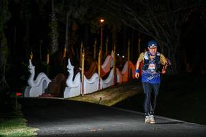 BIB: 6033, 
                            <button type="button" onclick="openModal(22515690)" class="btn btn-primary btn-sm float-right btn-popup" data-toggle="modal" data-target=".modal-high-quality">
                        <i class="fas fa-shopping-cart"></i> Add to Cart
                    </button>
                                            <button type="button" onclick="isThisMe(22515690, true)" class="btn btn-success btn-sm float-right btn-popup btn-isme hidden" data-toggle="tooltip" data-placement="bottom" title="นี่คือรูปของคุณใช่ไหม คลิกที่นี่เพื่อเอาเข้าอัลบั้ม">
                        <i class="fas fa-plus"></i> Add to album
                    </button>
                    <button type="button" onclick="isThisMe(22515690, false)" class="btn btn-warning btn-sm float-right btn-popup btn-isnotme hidden">
                        <i class="fas fa-ban"></i> Remove from album
                    </button>